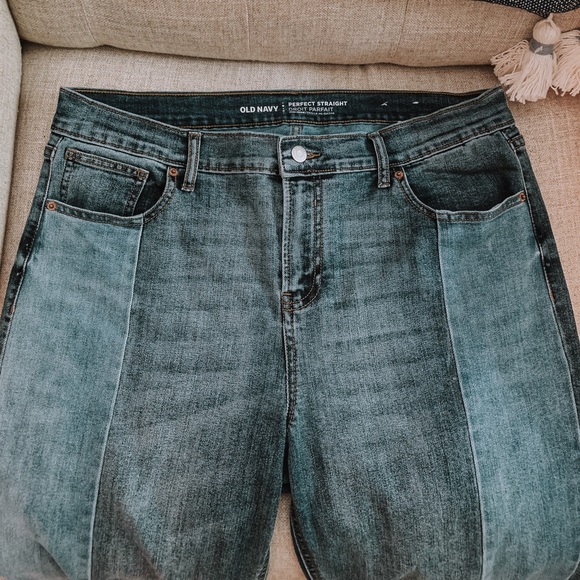 Old navy pattern jeans - Picture 2 of 2